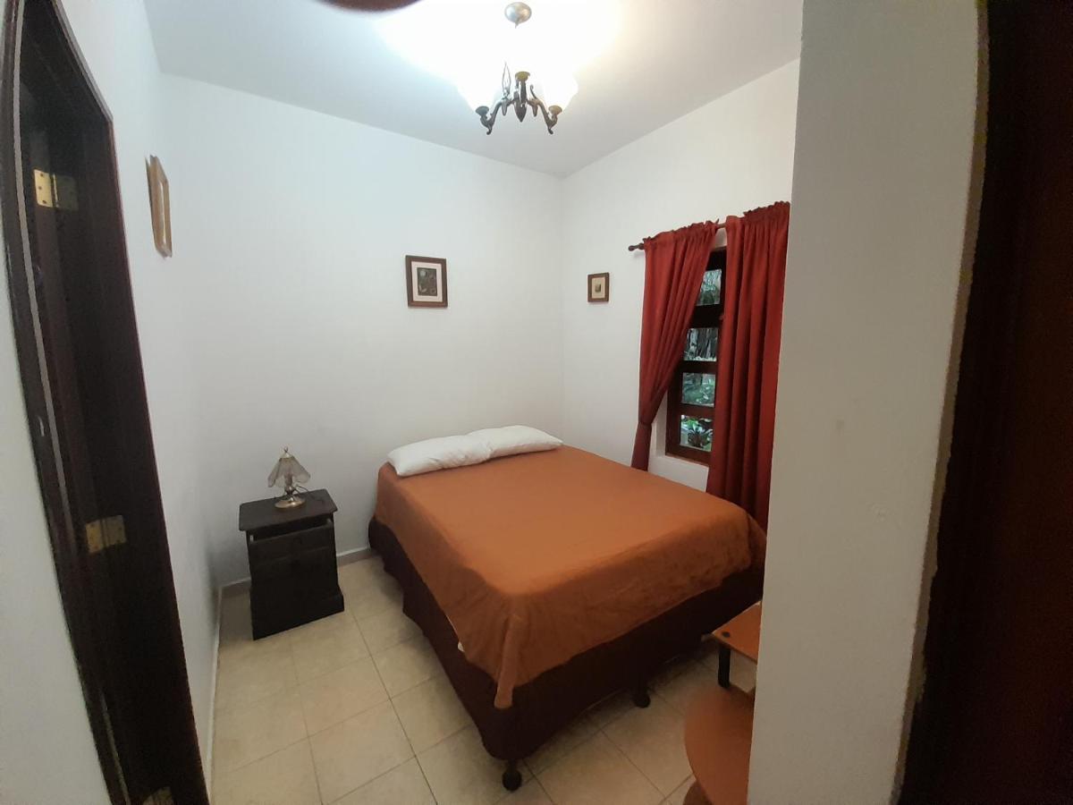 אנטיגואה גואטמלה Hotel Y Jardines Casa Buho מראה חיצוני תמונה