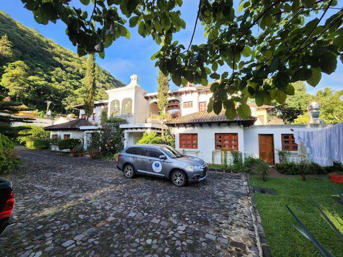 אנטיגואה גואטמלה Hotel Y Jardines Casa Buho מראה חיצוני תמונה