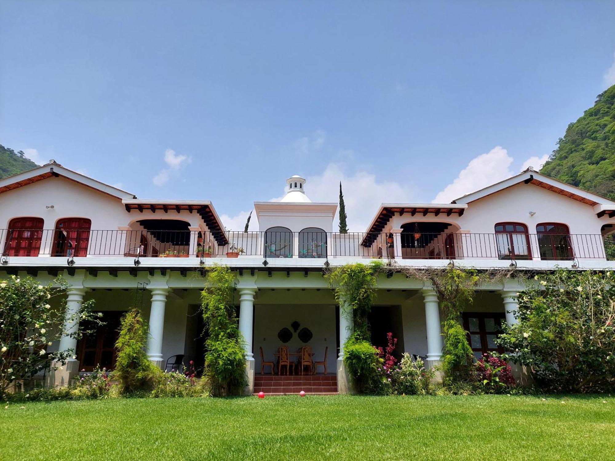 אנטיגואה גואטמלה Hotel Y Jardines Casa Buho מראה חיצוני תמונה