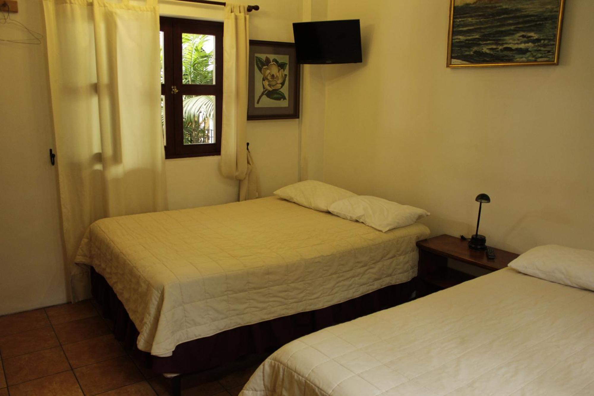 אנטיגואה גואטמלה Hotel Y Jardines Casa Buho מראה חיצוני תמונה