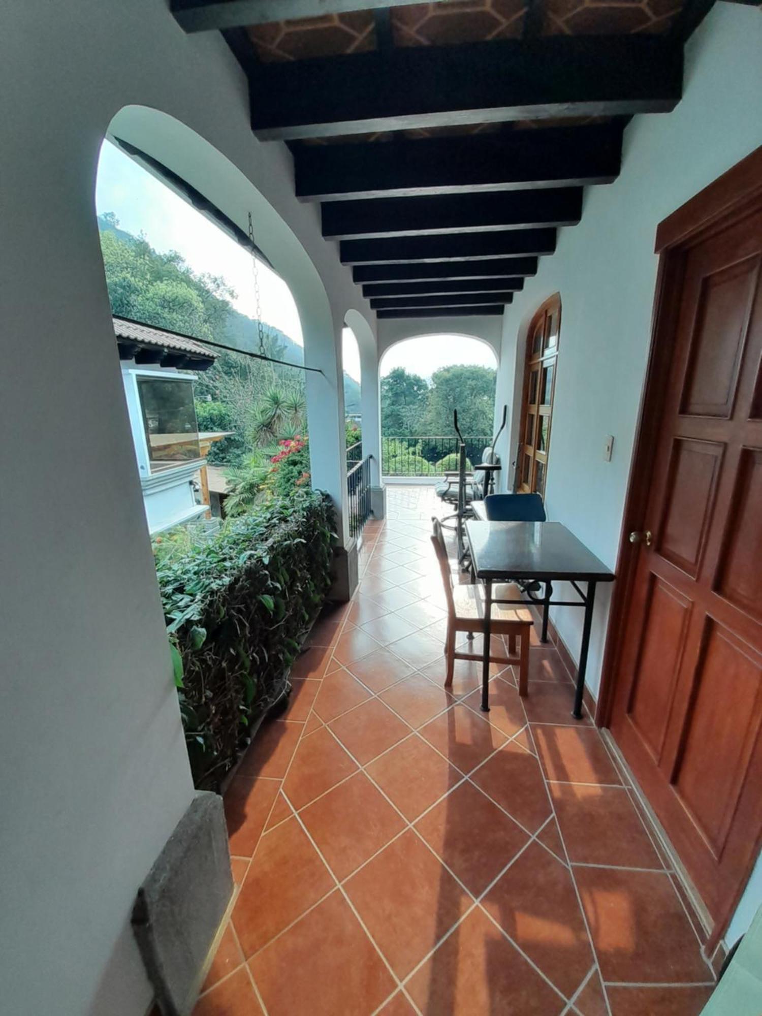 אנטיגואה גואטמלה Hotel Y Jardines Casa Buho מראה חיצוני תמונה